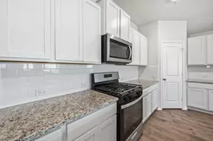 4911 Theralite Trl, San Antonio, TX 78253 - Photo 14