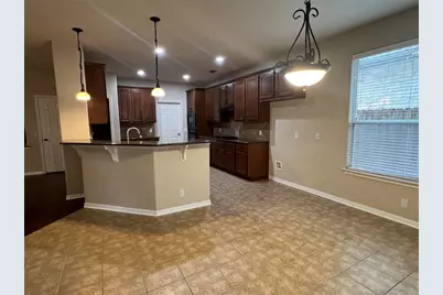 9325 Bavaria Lane, Austin, TX 78749 - Photo 10