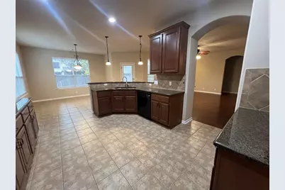 9325 Bavaria Lane, Austin, TX 78749 - Photo 8