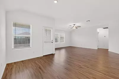 107 Bear Oak Street, Hutto, TX 78634 - Photo 10