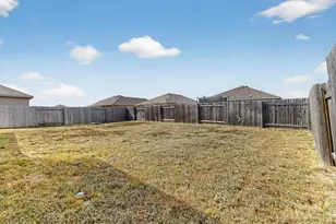 107 Bear Oak St, Hutto, TX 78634 - Photo 22