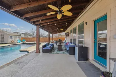 1004 Wallin Farms Cove, Hutto, TX 78634 - Photo 32