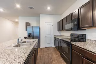 14500 Fitzgibbon Dr, Austin, TX 78725 - Photo 12