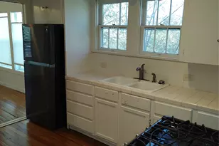 2102 Yellow Jacket Ln, Austin, TX 78741 - Photo 8