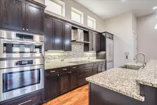 13518 Galleria Cir, Austin, TX 78738 - Photo 8