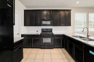 2429 Hat Bender Loop, Round Rock, TX 78664 - Photo 12