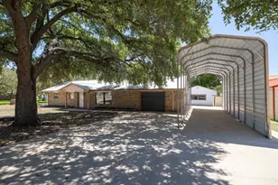 606 Cedar Dr, Buchanan Dam, TX 78609 - Photo 8