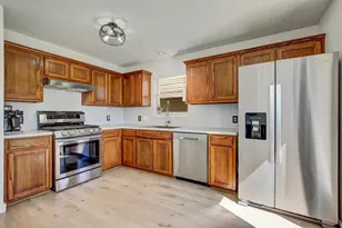806 Ridge View Dr, Leander, TX 78641 - Photo 4