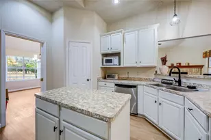 107 Patricia Rd, Georgetown, TX 78628 - Photo 4