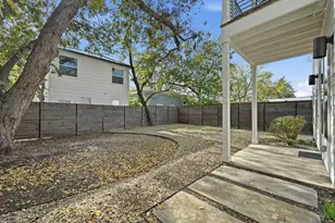 2811 Garwood St, Austin, TX 78702 - Photo 4