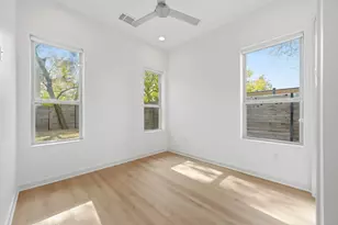 2811 Garwood St, Austin, TX 78702 - Photo 14
