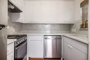 2909 Windsor Rd, Austin, TX 78703 - Photo 2