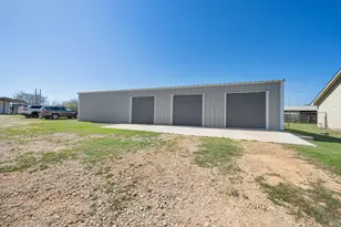 1516 Old Luling Rd, Lockhart, TX 78644 - Photo 24