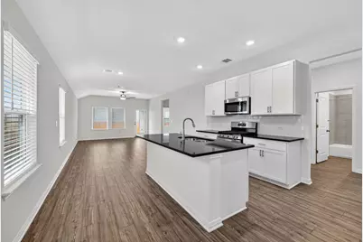 14130 Edna Maxine Walk, Del Valle, TX 78617 - Photo 4