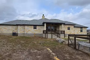 210 Stonehenge Wy, Marble Falls, TX 78654 - Photo 16