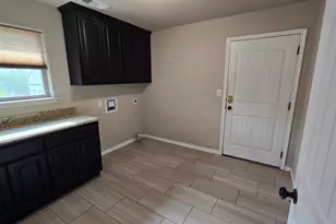 210 Stonehenge Wy, Marble Falls, TX 78654 - Photo 6
