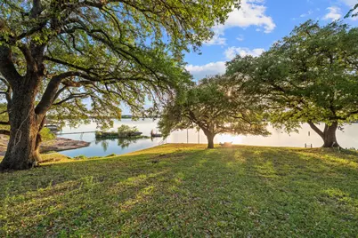 310 Castlehigh Drive, Granite Shoals, TX 78654 - Photo 14