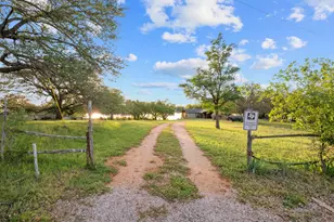 310 Castlehigh Dr, Granite Shoals, TX 78654 - Photo 6