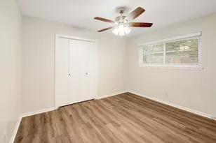 8609 Melshire Dr, Austin, TX 78757 - Photo 20