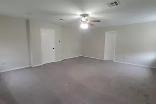 6829 Walkup Ln, Austin, TX 78747 - Photo 10