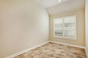 211 Lake Como Dr, Lakeway, TX 78734 - Photo 14