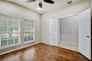 371 Bloomsbury Dr, Kyle, TX 78640 - Photo 14