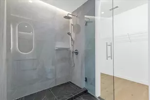 610 Davis St, Austin, TX 78701 - Photo 16