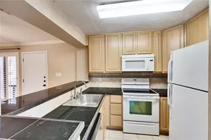 2510 San Gabriel St, Austin, TX 78705 - Photo 8