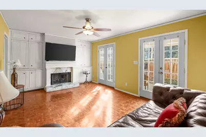 6631 Valleyside Road, Austin, TX 78731 - Photo 12