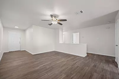 5521 War Admiral Drive, Del Valle, TX 78617 - Photo 4