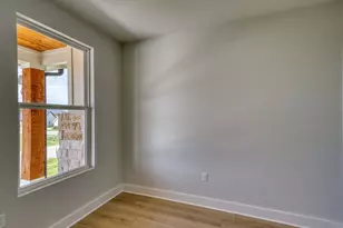 101 Olympia Hills Ct, Kingsland, TX 78639 - Photo 6