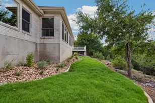 209 Overlook Ct, Georgetown, TX 78628 - Photo 36