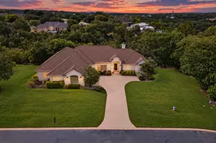 209 Overlook Ct, Georgetown, TX 78628 - Photo 2