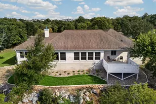 209 Overlook Ct, Georgetown, TX 78628 - Photo 6