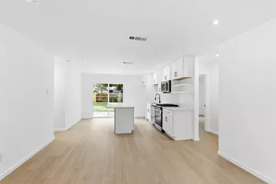 4400 Dovehill Drive, Austin, TX 78744 - Photo 12