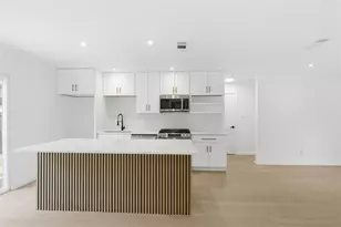 4400 Dovehill Dr, Austin, TX 78744 - Photo 10