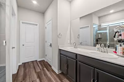 520 Longmount Cove, Liberty Hill, TX 78642 - Photo 18