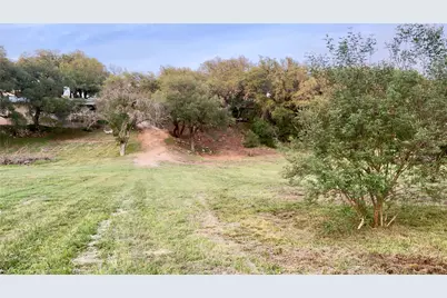 25113 Lake View Drive, Spicewood, TX 78669 - Photo 32