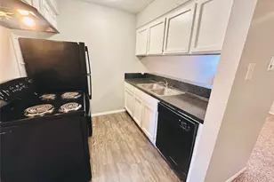 3702 S 2nd St, Austin, TX 78704 - Photo 2