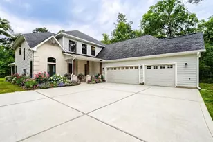 11715 Creek View Ln, Conroe, TX 77385 - Photo 2