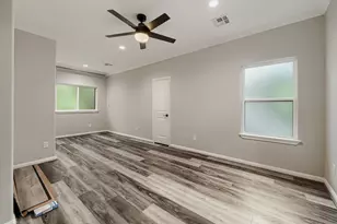 11715 Creek View Ln, Conroe, TX 77385 - Photo 14