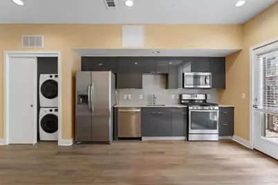 1800 E 4th Street #223, Austin, TX 78702 - Photo 4