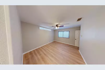 10214 Missel Thrush Drive, Austin, TX 78750 - Photo 12