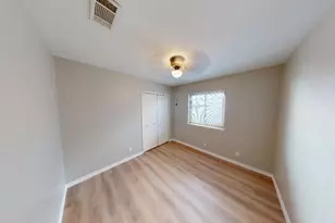 10214 Missel Thrush Dr, Austin, TX 78750 - Photo 8