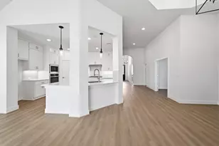 502 Los Aliso Ct, Liberty Hill, TX 78642 - Photo 12