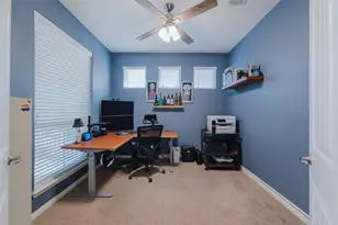 324 Santa Maria St, Georgetown, TX 78628 - Photo 10
