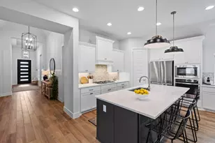 456 Cold Riv Run, Kyle, TX 78640 - Photo 2