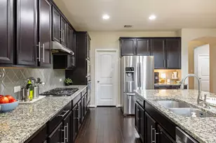 1143 Huntington Trail, Round Rock, TX 78664 - Photo 8