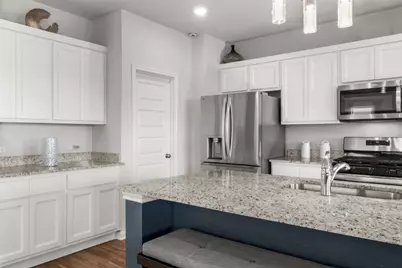 304 Tolo Drive, Elgin, TX 78621 - Photo 14