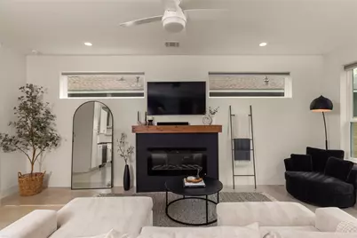 1129 Henninger Street #B, Austin, TX 78702 - Photo 8
